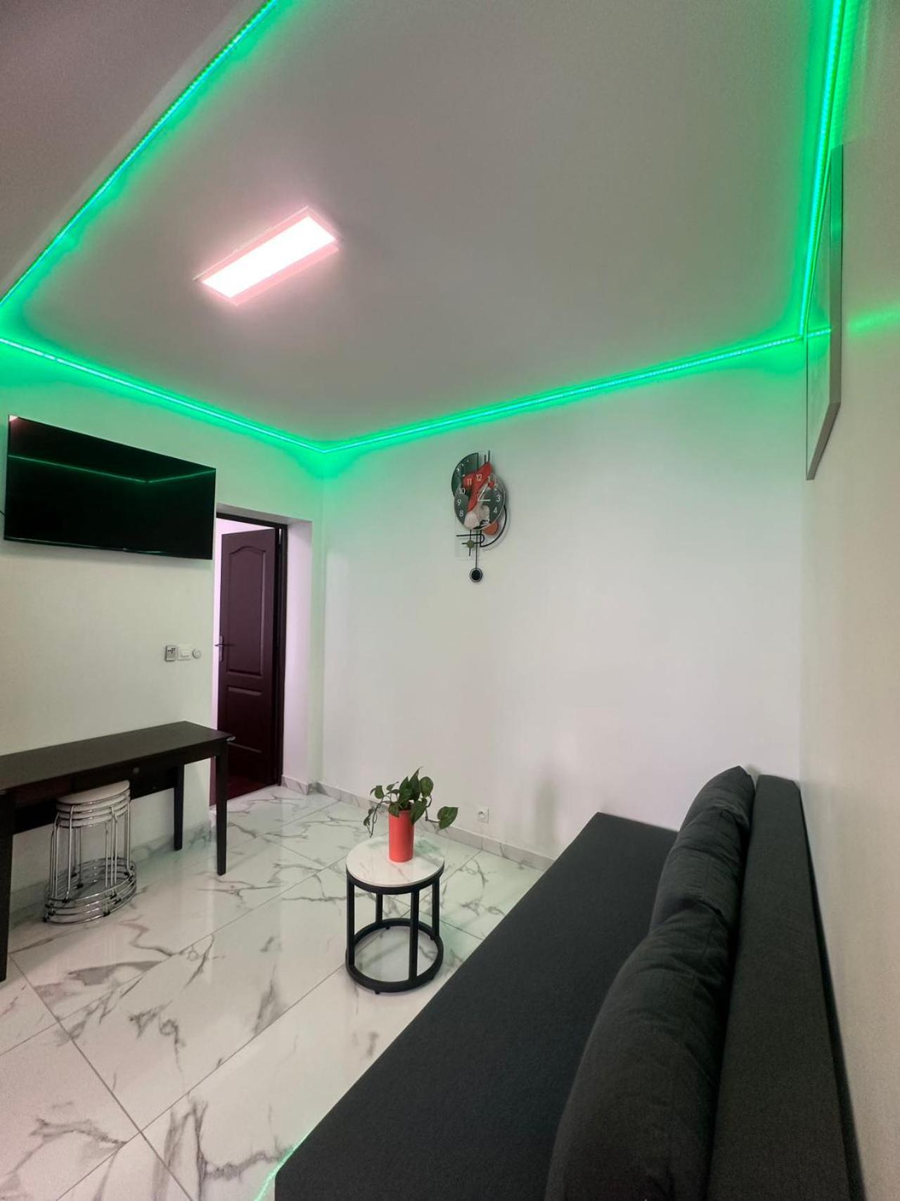 Superbe Appartement Renove Au Coeur De La Capitale Paris Luaran gambar